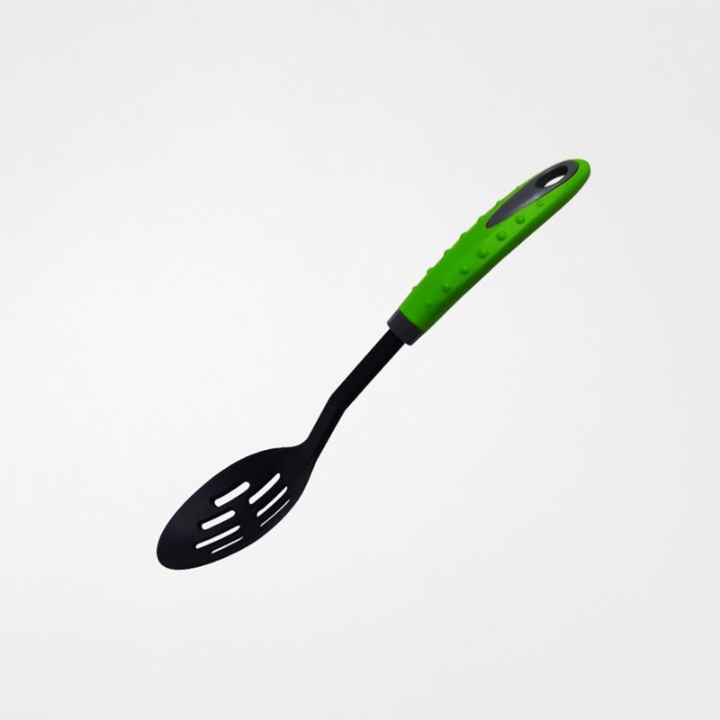 cuchara-nylon-ranurada