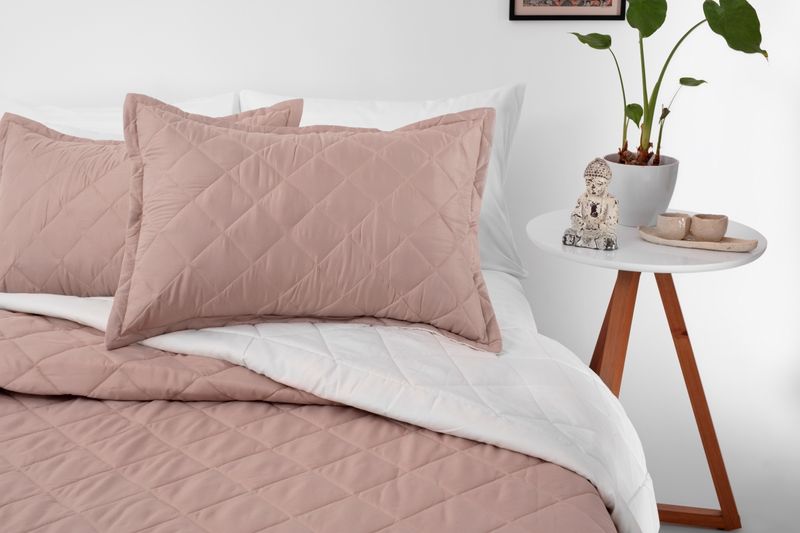 COBERTOR-QUILT-MICROFIBRA-HABANO-BEIGE