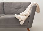 cobija-siesta-pompon-acanalado-beige