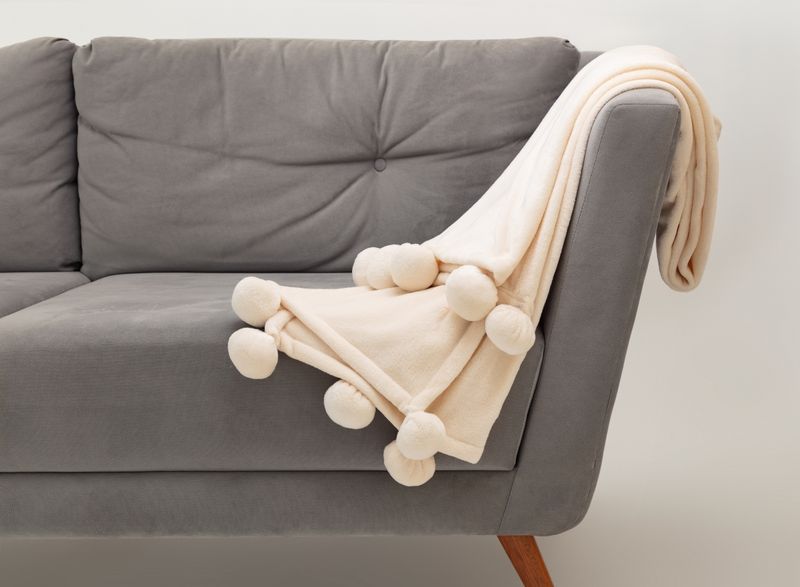 cobija-siesta-pompon-beige