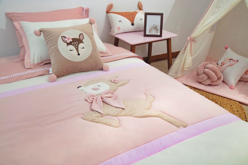 EDREDON-KIDS-DEER-FOREST-ROSA